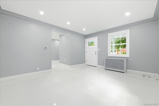 415 Leonard Boulevard, New Hyde Park, NY 11040