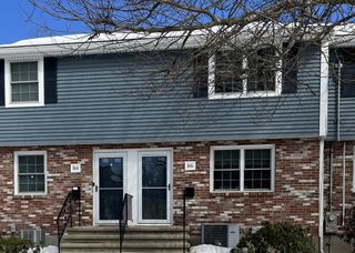 86 Durham Rd 86, Dedham, MA 02026