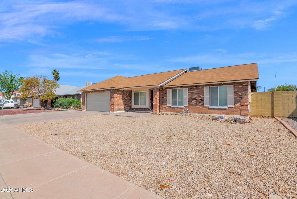 Image 3 of property listing at 2248 E CALYPSO Avenue, Mesa, AZ 85204