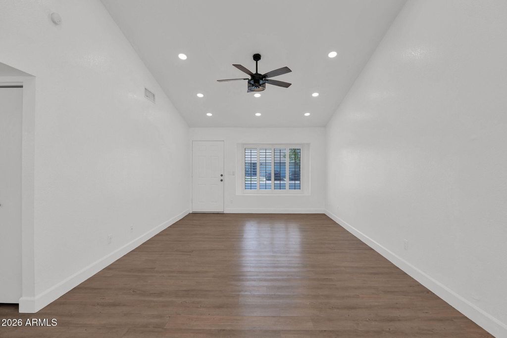 Image 5 of property listing at 2248 E CALYPSO Avenue, Mesa, AZ 85204