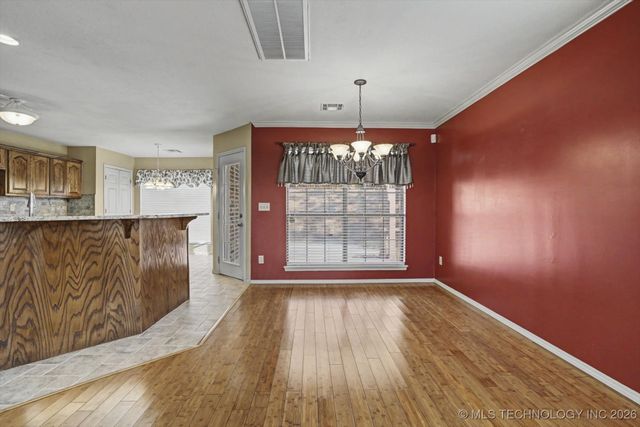 1601 E Holly Avenue, Sand Springs, OK 74063