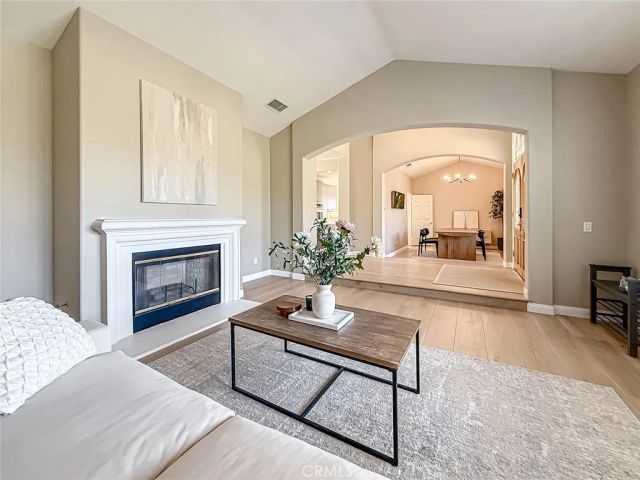 751 Parmenter Court, Thousand Oaks, CA 91362