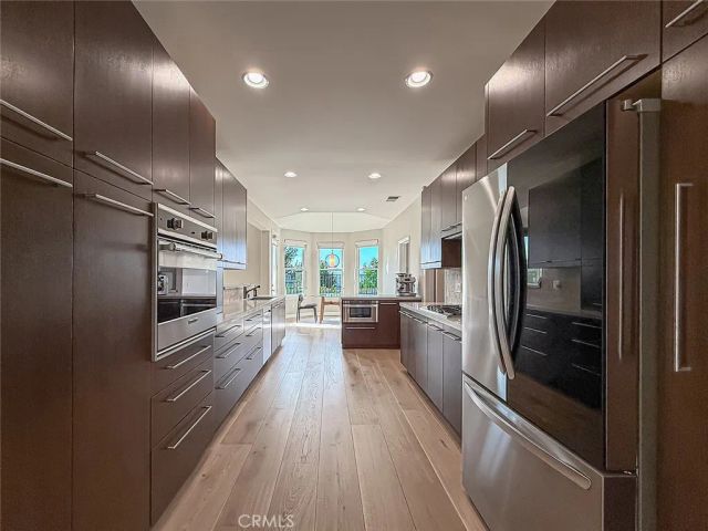 751 Parmenter Court, Thousand Oaks, CA 91362