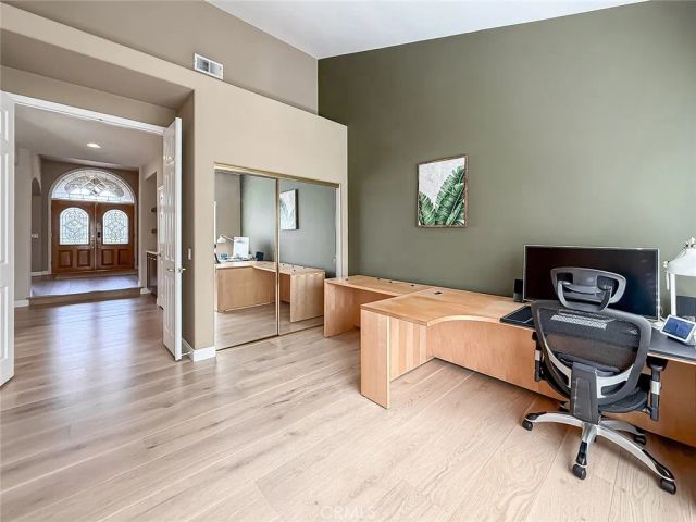 751 Parmenter Court, Thousand Oaks, CA 91362