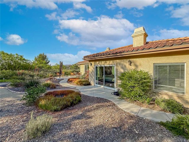 751 Parmenter Court, Thousand Oaks, CA 91362