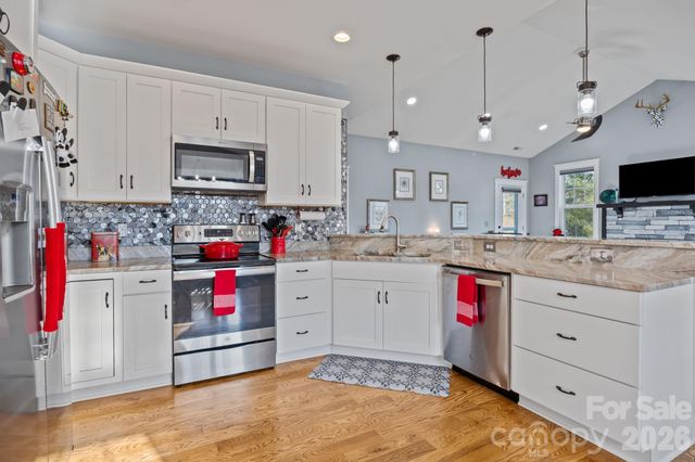 2 Wood Path Lane, Arden, NC 28704