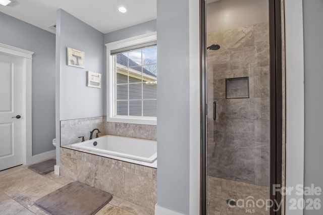 2 Wood Path Lane, Arden, NC 28704