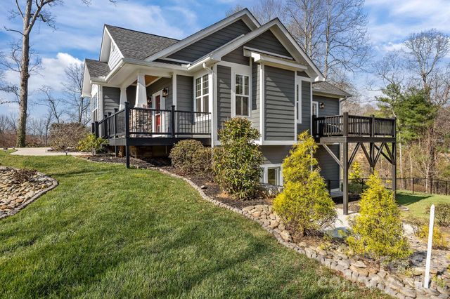 2 Wood Path Lane, Arden, NC 28704