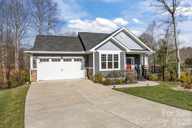 2 Wood Path Lane, Arden, NC 28704