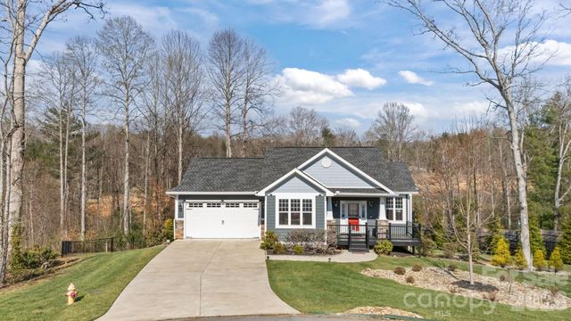 2 Wood Path Lane, Arden, NC 28704