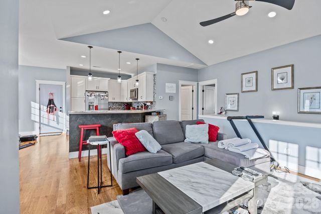 2 Wood Path Lane, Arden, NC 28704
