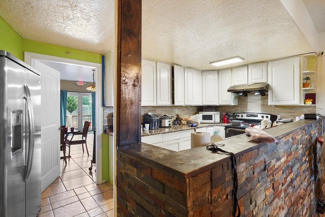 3130 Vista Grande Drive NW, Albuquerque, NM 87120