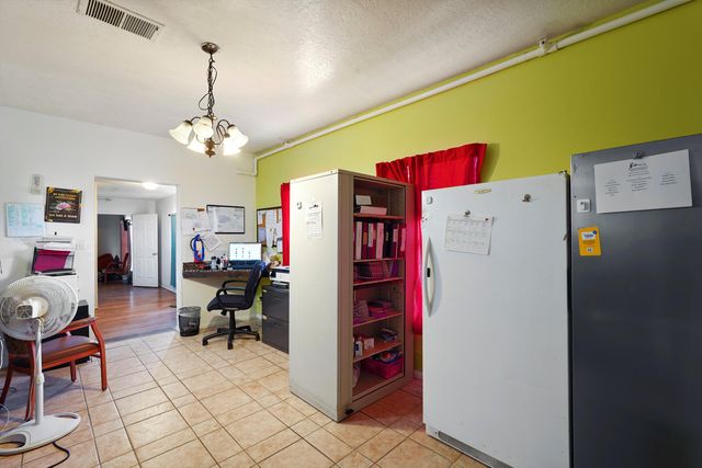 3130 Vista Grande Drive NW, Albuquerque, NM 87120