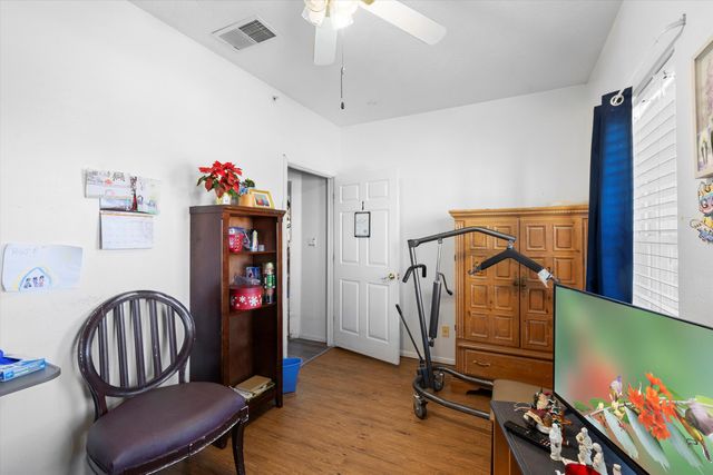 3130 Vista Grande Drive NW, Albuquerque, NM 87120