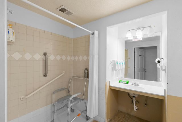 3130 Vista Grande Drive NW, Albuquerque, NM 87120