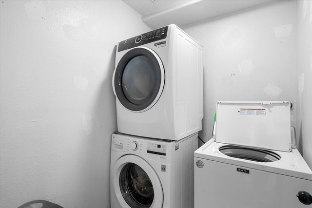 3130 Vista Grande Drive NW, Albuquerque, NM 87120