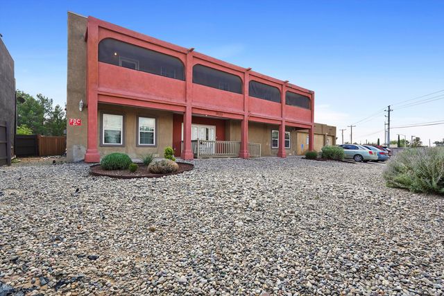 3130 Vista Grande Drive NW, Albuquerque, NM 87120