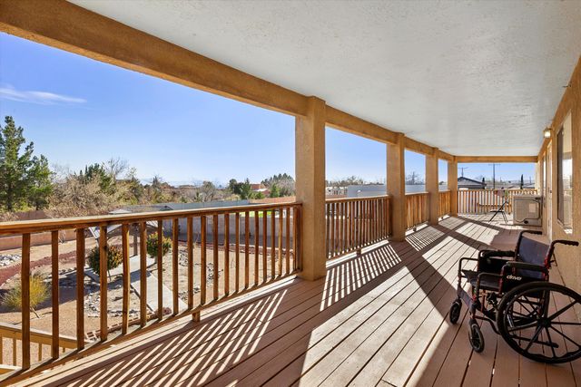 3130 Vista Grande Drive NW, Albuquerque, NM 87120