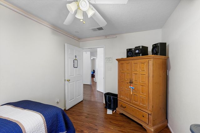 3130 Vista Grande Drive NW, Albuquerque, NM 87120