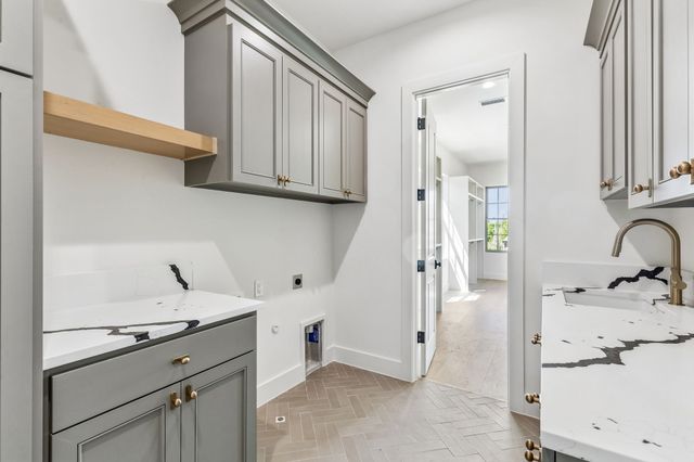 6402 Westlake Avenue, Dallas, TX 75214