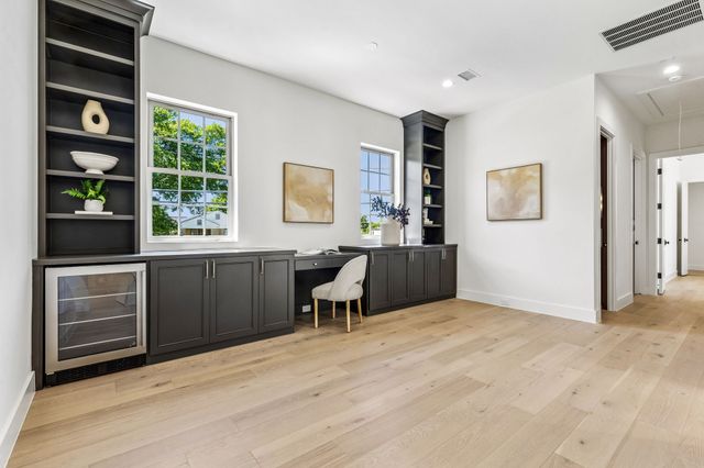 6402 Westlake Avenue, Dallas, TX 75214