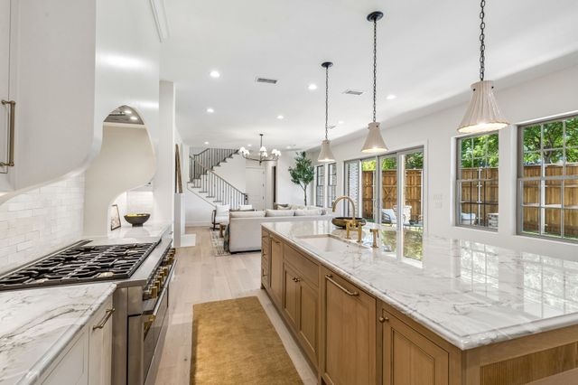 6402 Westlake Avenue, Dallas, TX 75214