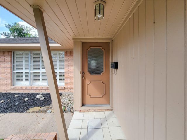 5442 Kinglet Street, Houston, TX 77096