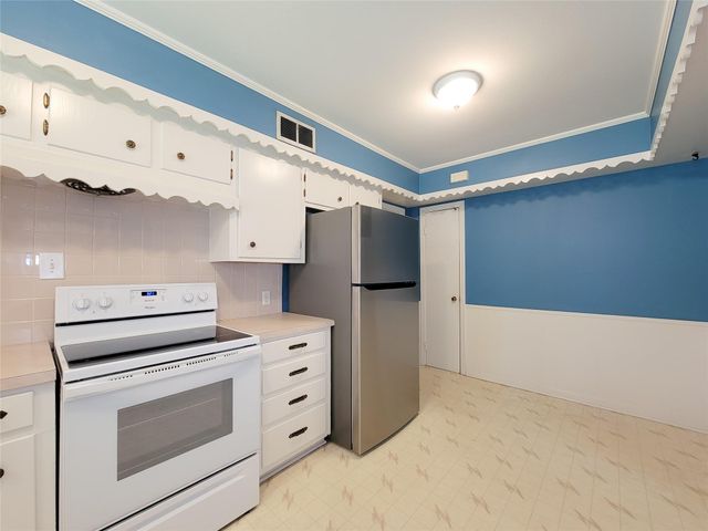 5442 Kinglet Street, Houston, TX 77096