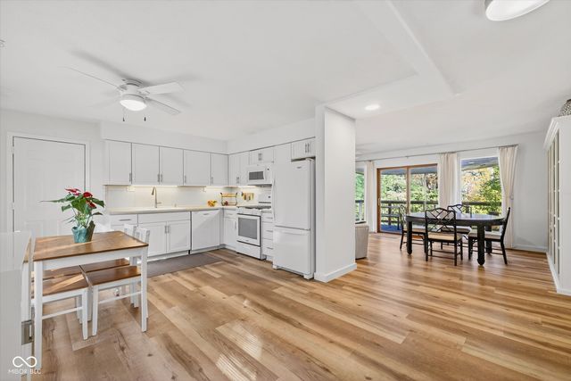 9245 E Woodview Drive, Bloomington, IN 47401