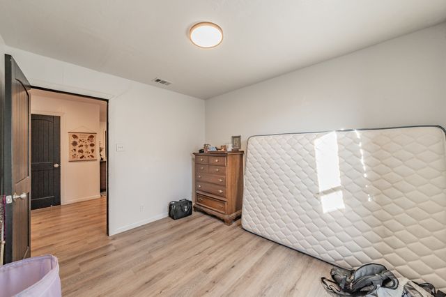 3305 Swan Street, Haltom City, TX 76117