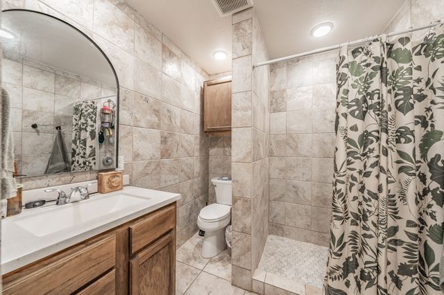 3305 Swan Street, Haltom City, TX 76117