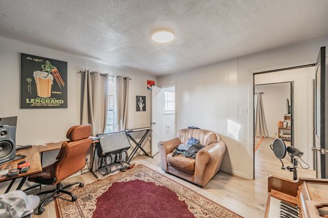 3305 Swan Street, Haltom City, TX 76117