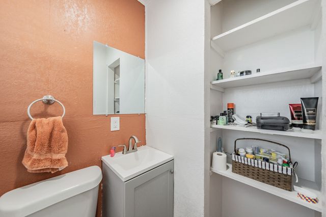 3305 Swan Street, Haltom City, TX 76117