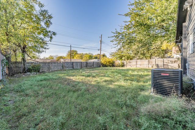 3305 Swan Street, Haltom City, TX 76117