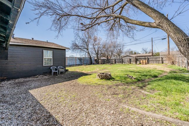 3305 Swan Street, Haltom City, TX 76117
