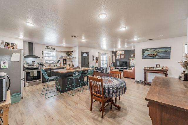 3305 Swan Street, Haltom City, TX 76117