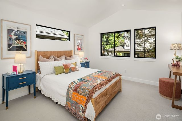 12416 NE 72nd Street, Kirkland, WA 98033