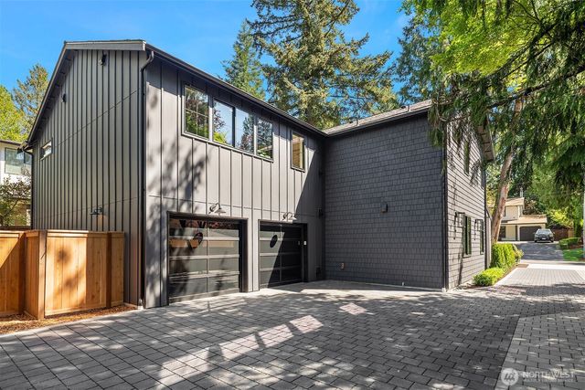 12416 NE 72nd Street, Kirkland, WA 98033