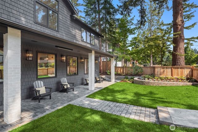 12416 NE 72nd Street, Kirkland, WA 98033