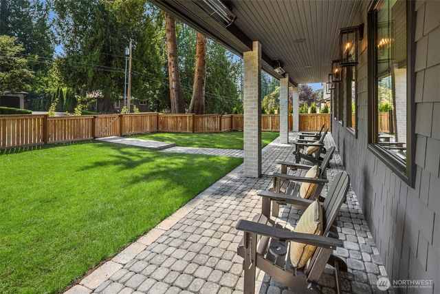 12416 NE 72nd Street, Kirkland, WA 98033