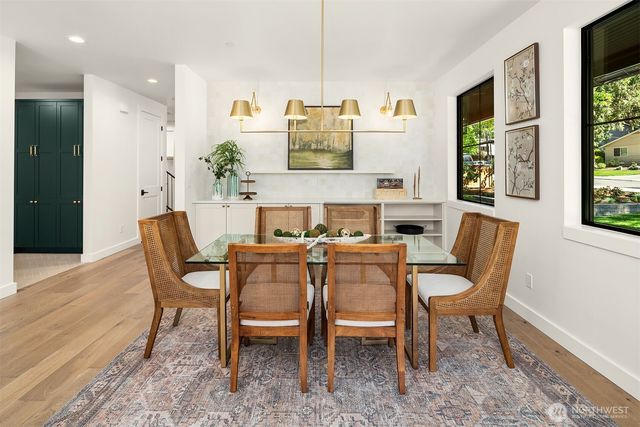 12416 NE 72nd Street, Kirkland, WA 98033