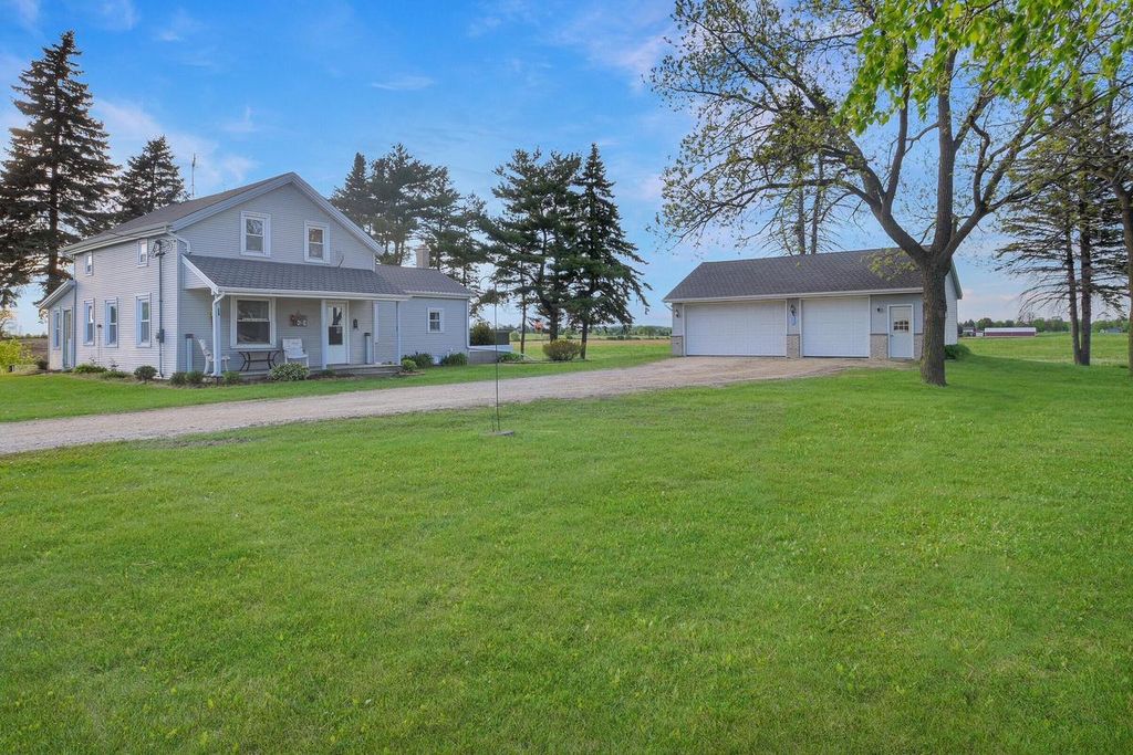 5450 Beechnut DRIVE, Kewaskum, WI 53040