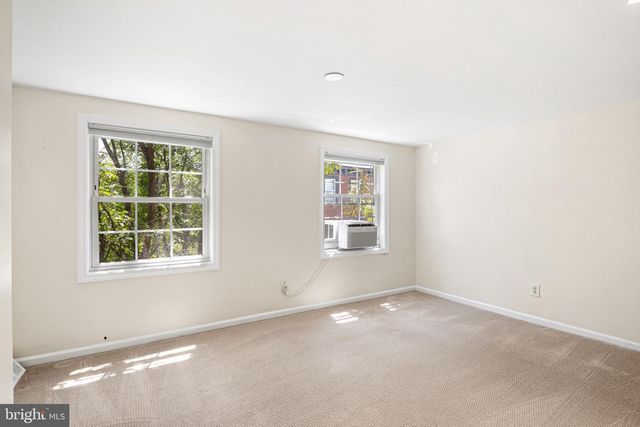 439 W GEORGE ST, Philadelphia, PA 19123