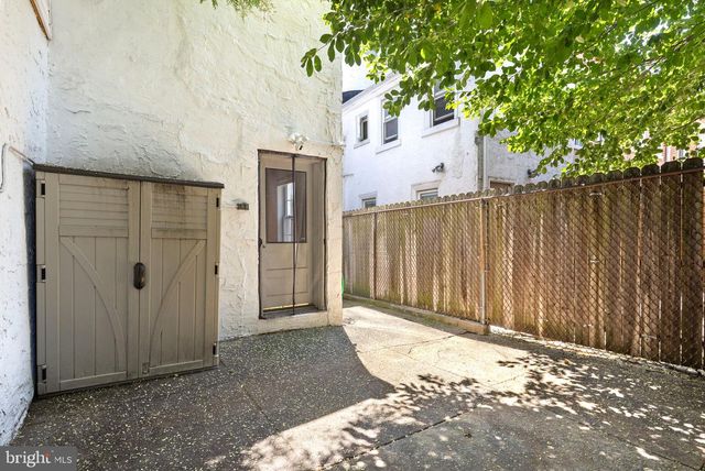 439 W GEORGE ST, Philadelphia, PA 19123
