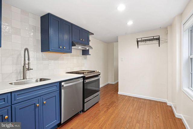 439 W GEORGE ST, Philadelphia, PA 19123