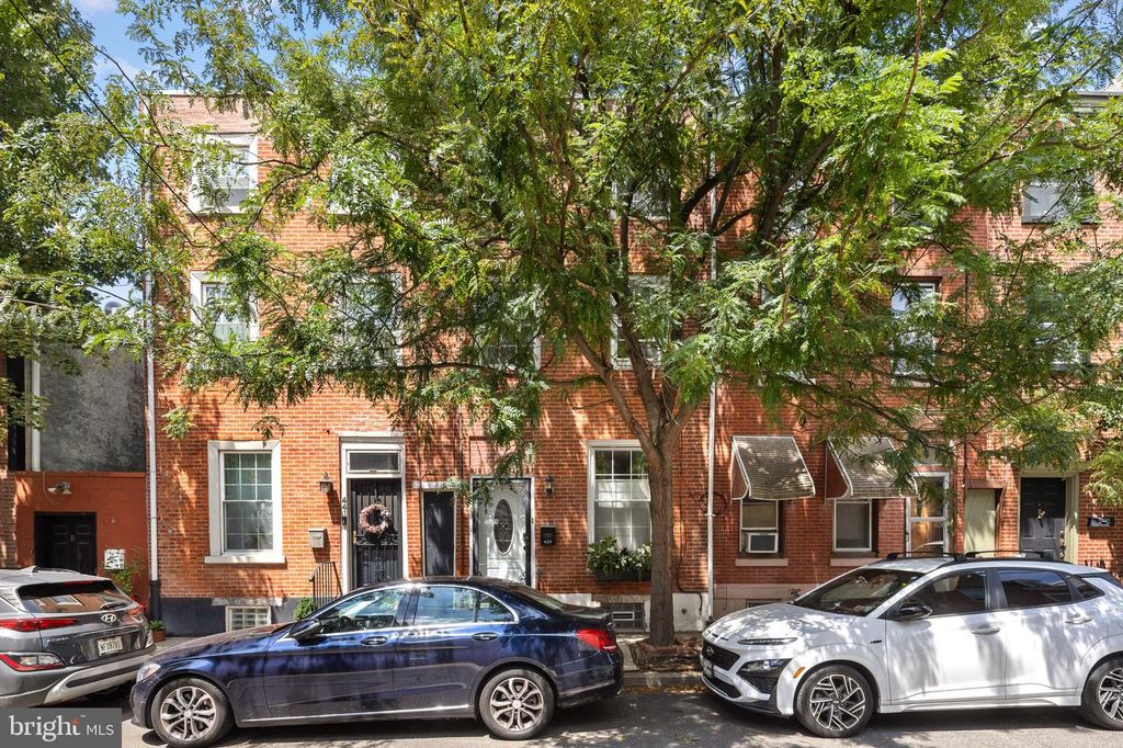 439 W GEORGE ST, Philadelphia, PA 19123