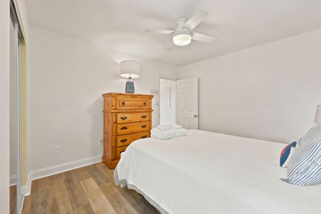 366 Lakeshore Dr., Pawleys Island, SC 29585