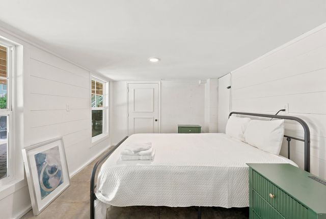 366 Lakeshore Dr., Pawleys Island, SC 29585