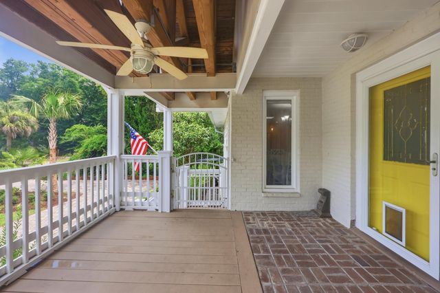 366 Lakeshore Dr., Pawleys Island, SC 29585