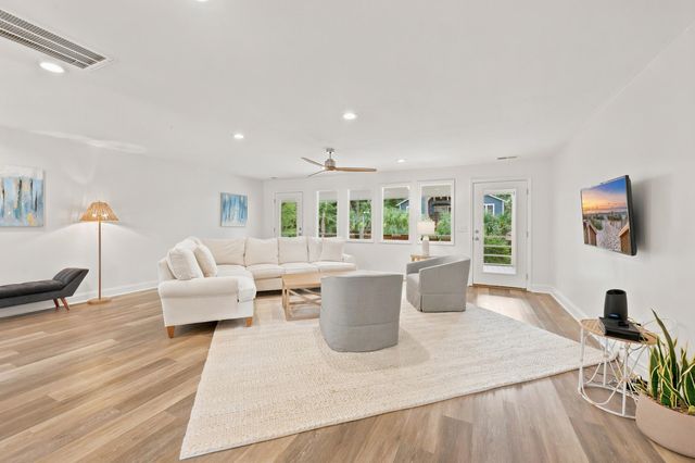 366 Lakeshore Dr., Pawleys Island, SC 29585